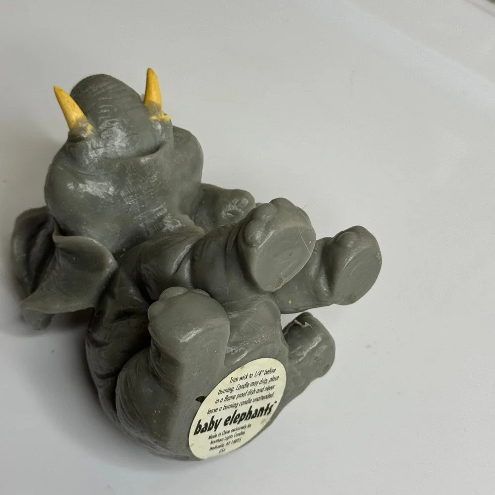 Vintage Baby‎ Elephant Sitting Candle Gray Tusk Eyes Novelty Gift Wax Unscented